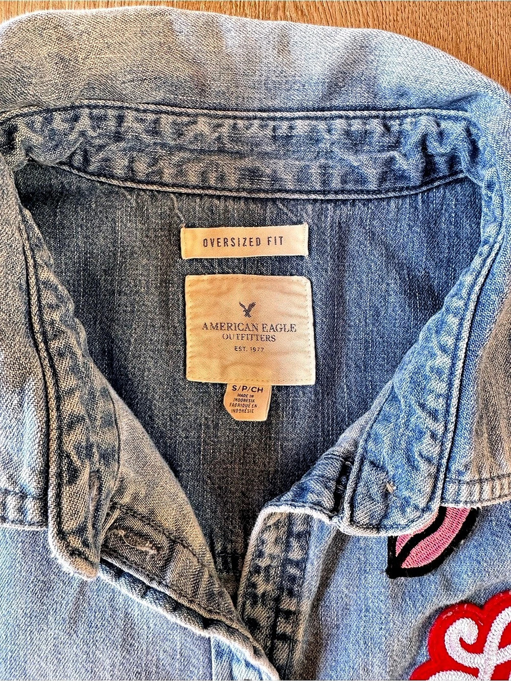 American Eagle Outfitters Oversized Fit Denim top Blue Small - Picture 2 of 3